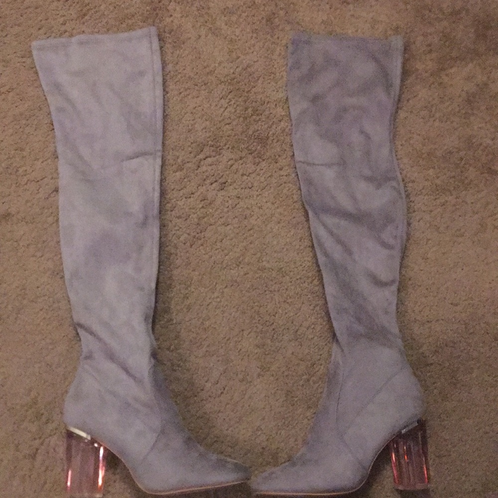 Boots - Picture 3 of 6